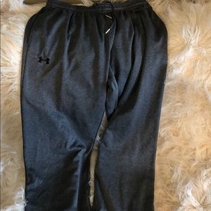 Unisex XL Under Armour Storm gray sweats.